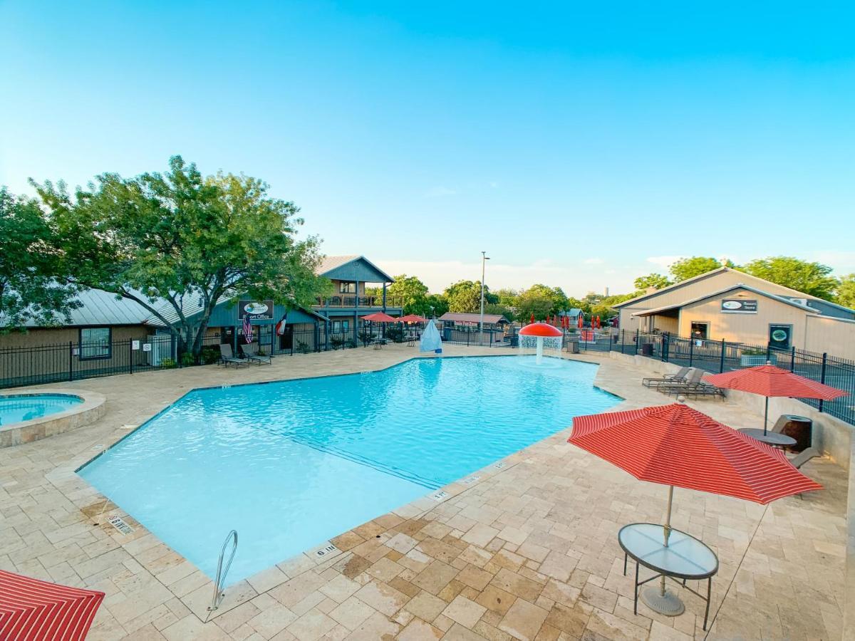 Sun Retreats Texas Hill Country Hotel New Braunfels Ngoại thất bức ảnh