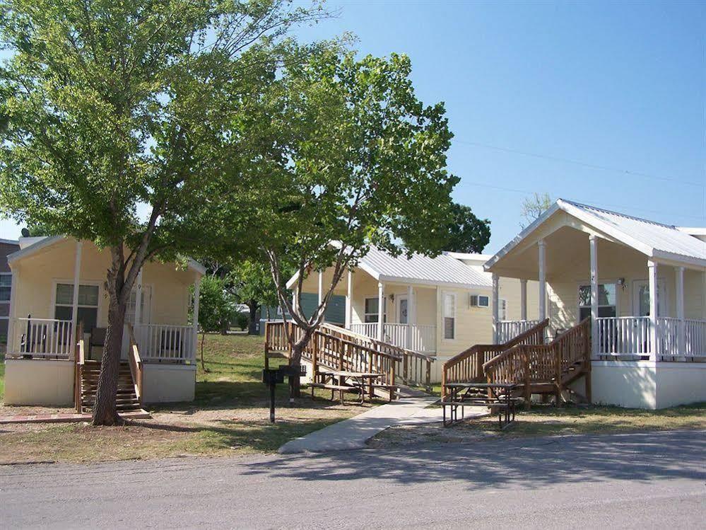 Sun Retreats Texas Hill Country Hotel New Braunfels Ngoại thất bức ảnh