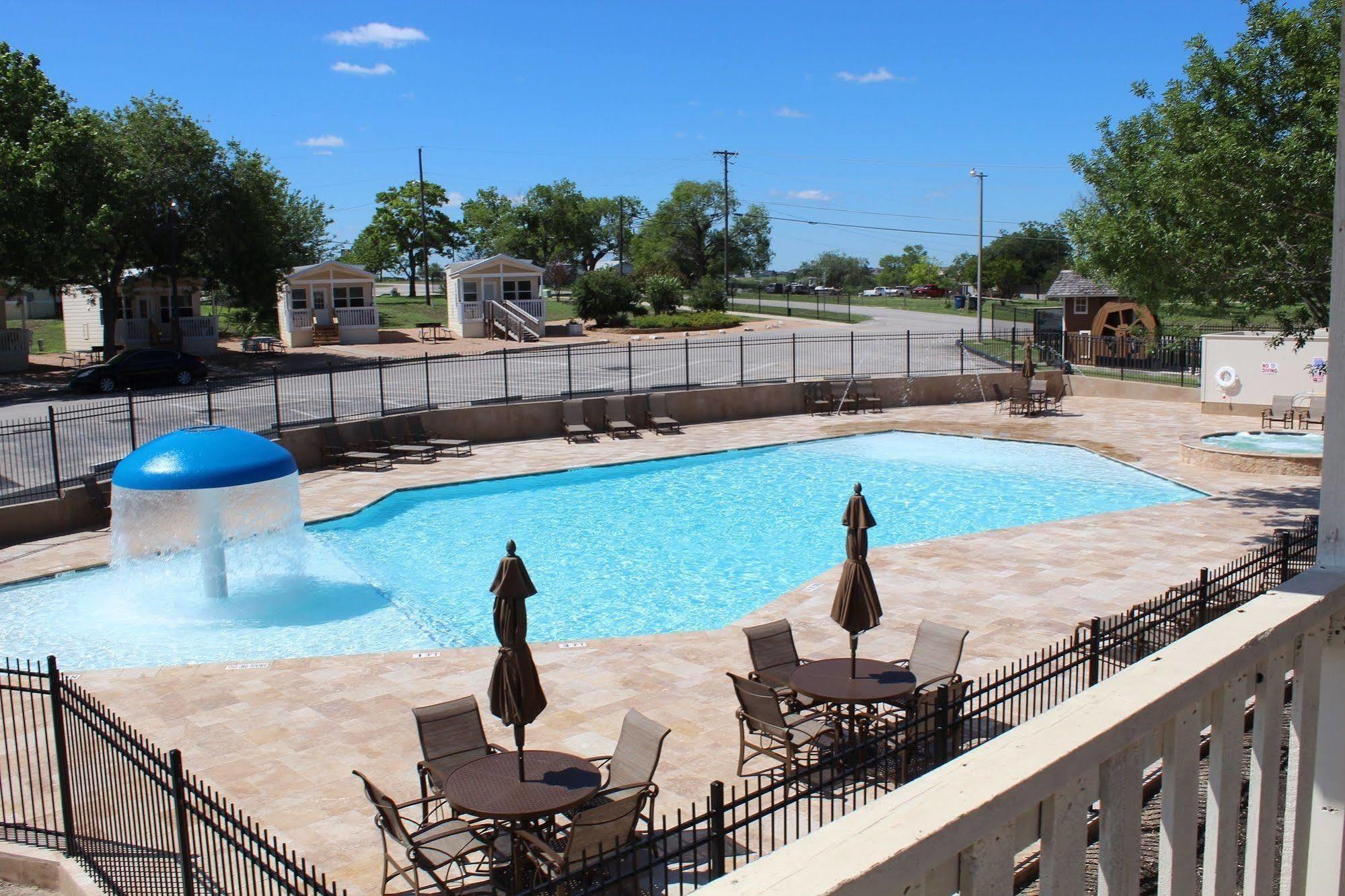 Sun Retreats Texas Hill Country Hotel New Braunfels Ngoại thất bức ảnh